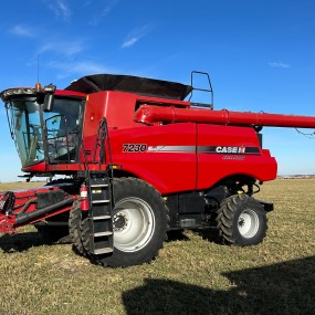 2013 Case IH 7230 2WD Combine