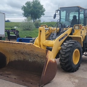 2005 Komatsu WA320 wheel loader