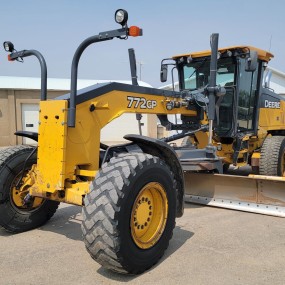 2016 John Deere 772GP motor grader