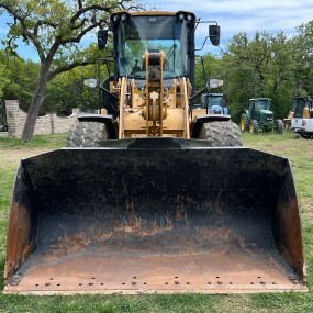 2020 Caterpillar 926M wheel loader