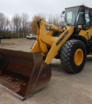 2014 Komatsu WA320-7 wheel loader