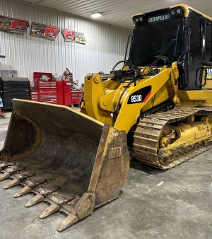 2016 Caterpillar 953D track loader