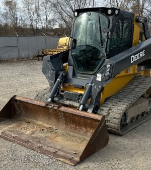 2019 John Deere 333G tracked skid steer loade