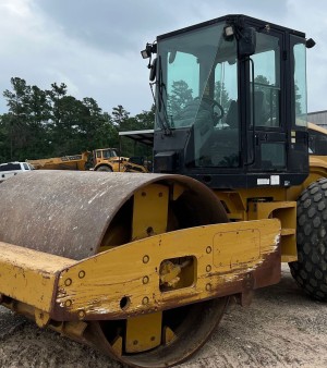 2008 Caterpillar CS56 single drum vibratory roller