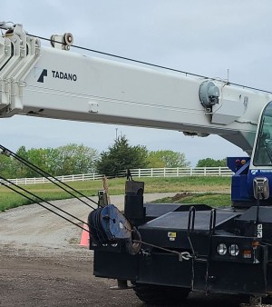 2011 Tadano GR300XL crane