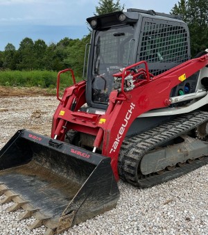 2020 Takeuchi TL12R2 tracked skid steer loader