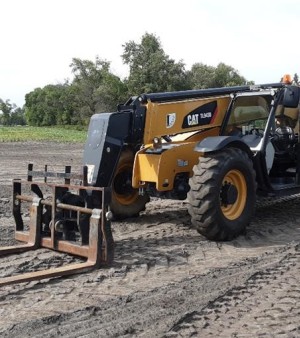 2016 Caterpillar TL943D 4x4x4 Telehandler