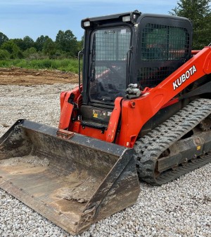 2019 Kubota SVL95-2S tracked skid steer loader