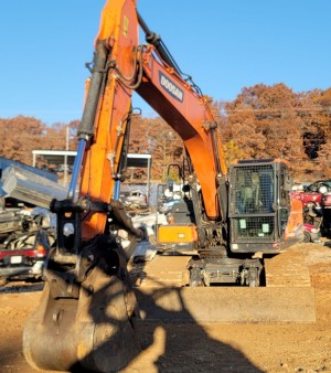 2019 Doosan DX225LC-5 excavator