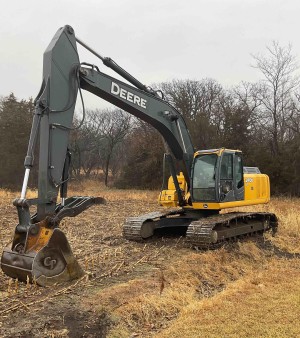 2008 John Deere 240D LC Excavator