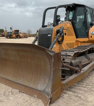 Case 2050M XLT dozer