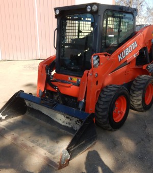 2016 Kubota SSV65 skid steer loader