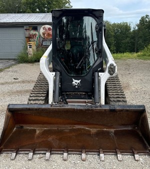 2022 Bobcat T76 R-Series tracked skid steer loader