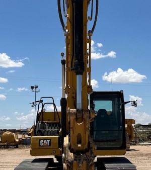 2018 Caterpillar 323 excavator