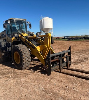 2016 Komatsu WA270-8 Wheel Loader WAttachments