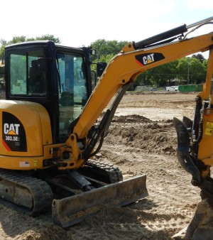 2017 Caterpillar 303.5 E2 mini excavator