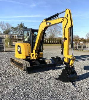 2017 CATERPILLAR 305.5E2 CR