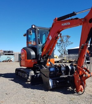 2017 KUBOTA U35-4R3