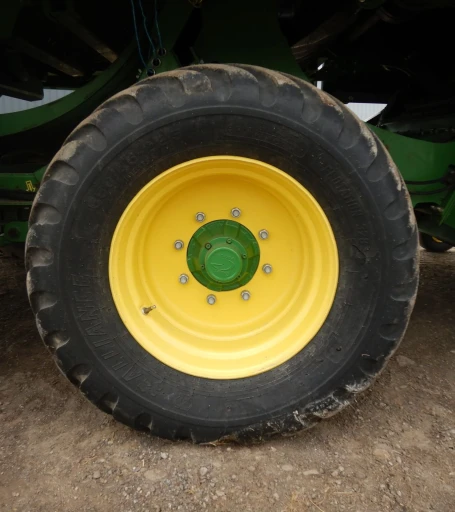 2016 John Deere L340 square baler