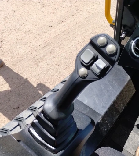 2021 JCB 215T Super tracked skid steer loader