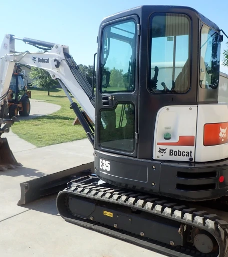 2015 Bobcat E35  mini excavator