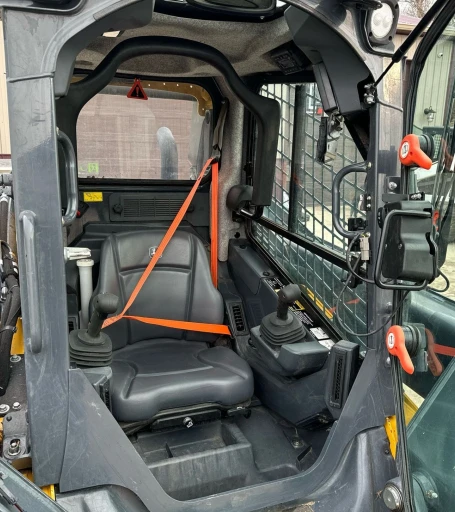 2021 John Deere 325g tracked skidsteer