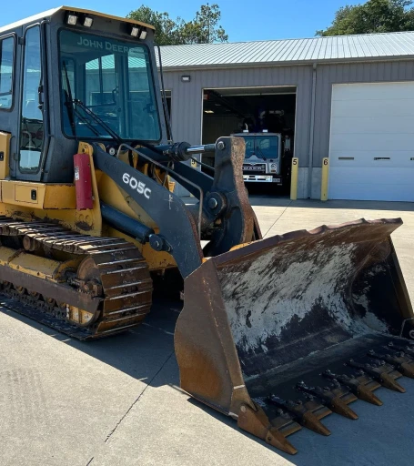 2012 John Deere 605C track loader