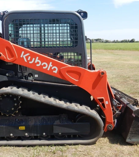 2021 Kubota SVL75-2  tracked skid steer loader