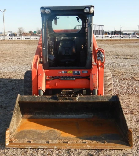 2017 Kubota SSV75 skid steer loader