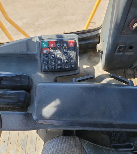 2012 John Deere 744K wheel loader