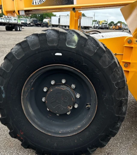 2010 Pettibone 944 telehandler
