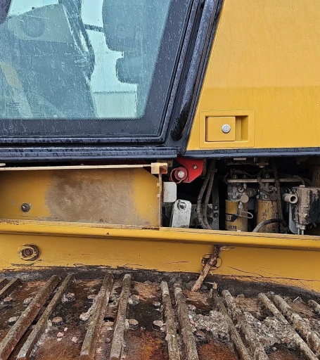 2015 Caterpillar 963D track loader