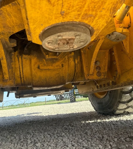 2013 John Deere 772G motor grader