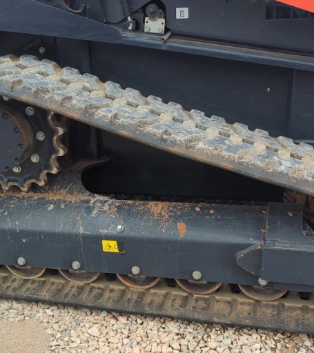 2022 Kubota SVL97-2 tracked skid steer loader