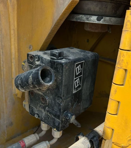 2016 Caterpillar 963K track loader