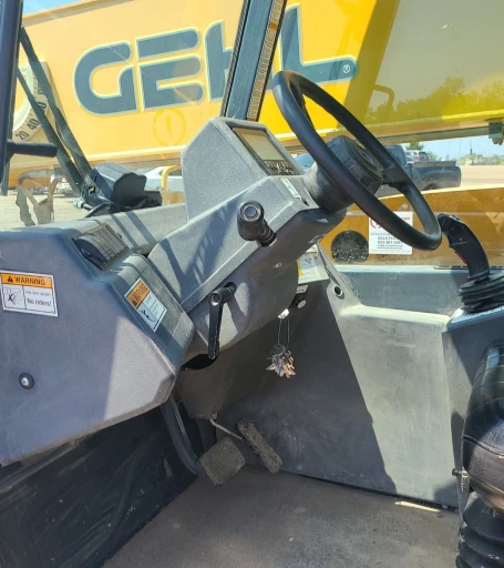 2018 Gehl DL1240 telehandler