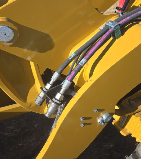 2022 Caterpillar 908M wheel loader
