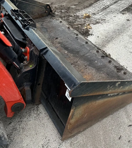2021 Kubota SVL97-2 tracked skid steer loader