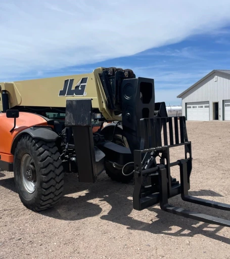 2013 JLG G1055A 4x4x4