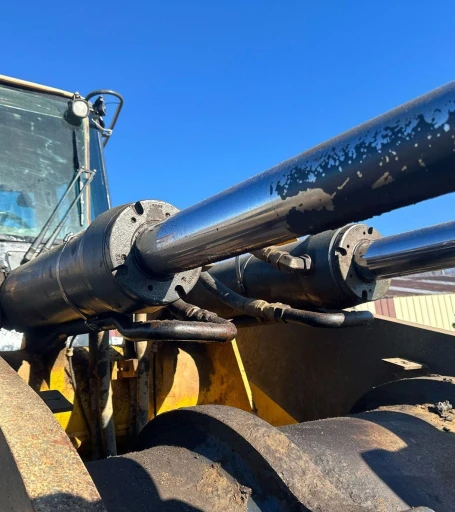 2006 John Deere 844J wheel loader