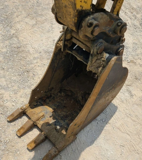 2011 Caterpillar 305.5D CR mini excavator