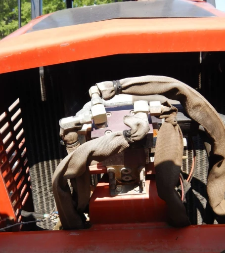 2004 Ditch Witch HT115 cable plow