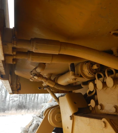 Caterpillar D6T LGP dozer