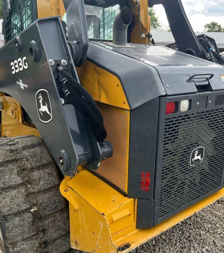 2017 John Deere 333G skid steer loader