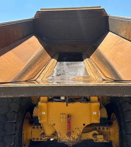 2011 Volvo A40F haul truck