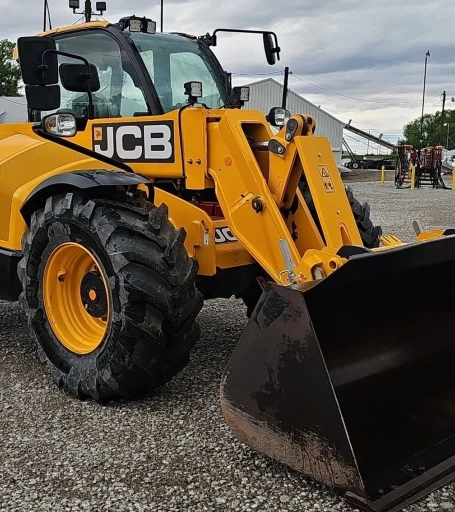 2023 JCB 542-70AG telehandler