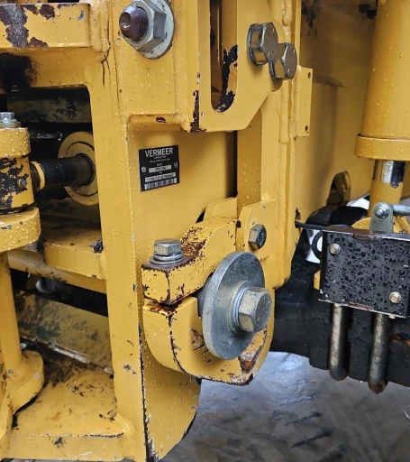 2014 Vermeer RTX1250 cable plow