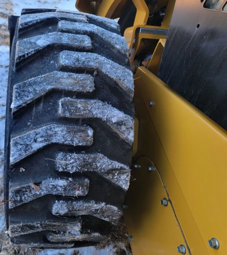 2021 Caterpillar 242D3 skid steer loader