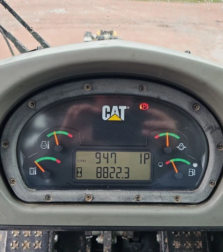 2015 Caterpillar 963D track loader