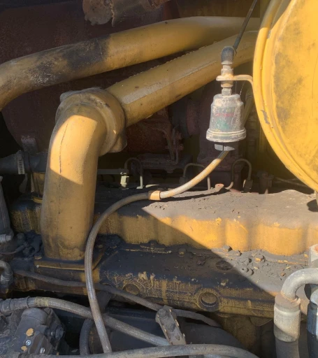 2001 Caterpillar 140H motor grader